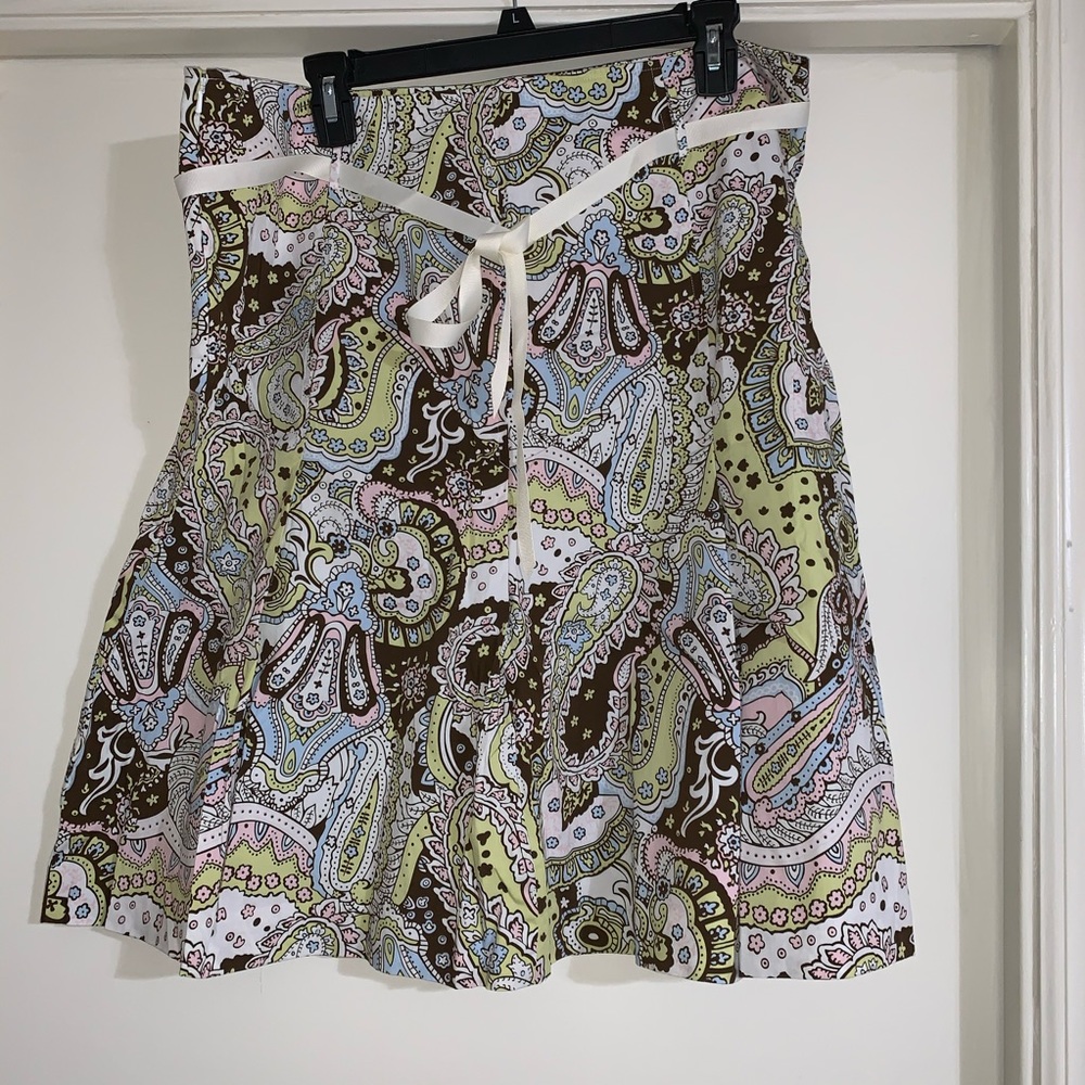 women’s skirt
